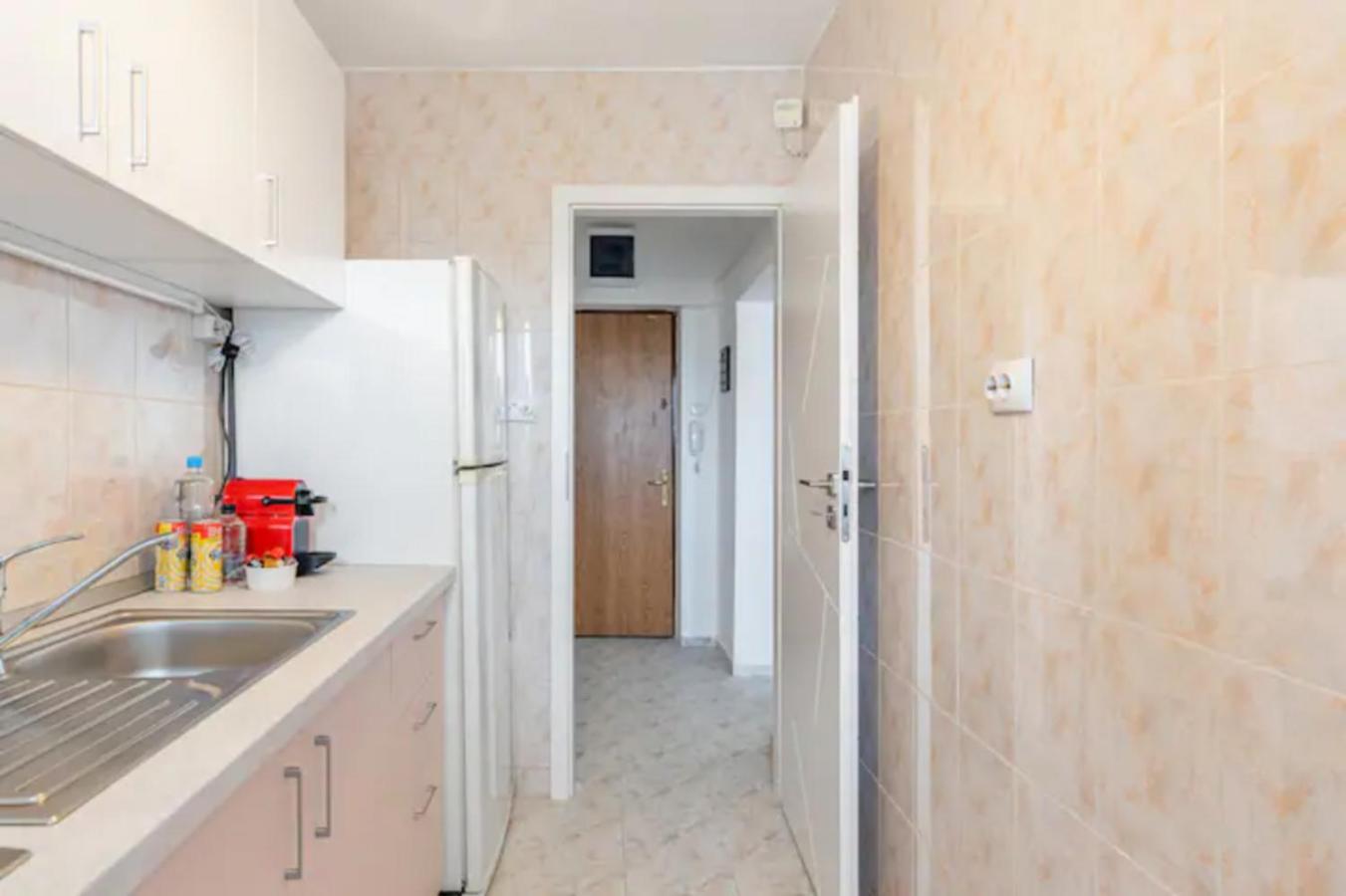 Cosy & Chic Studio Close By Victoria Square Bucarest Esterno foto
